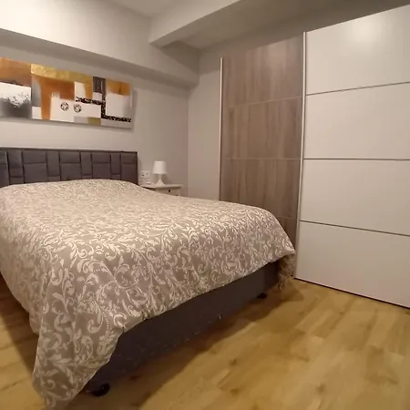 Estudios Deusto بلباو