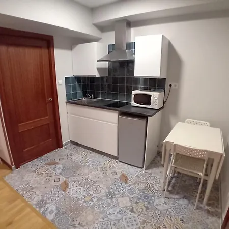 Estudios Deusto 公寓式酒店 4*