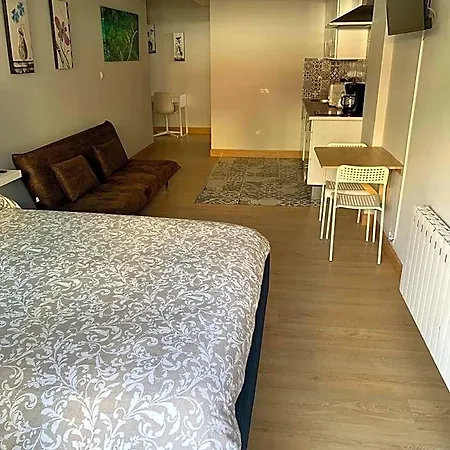 Estudios Deusto 4*